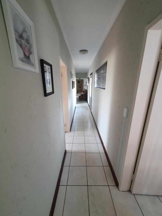Life Tours & Accommodation Boksburg Exterior foto